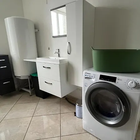 Apartment T3 Meuble Et Equipe A Tourlaville